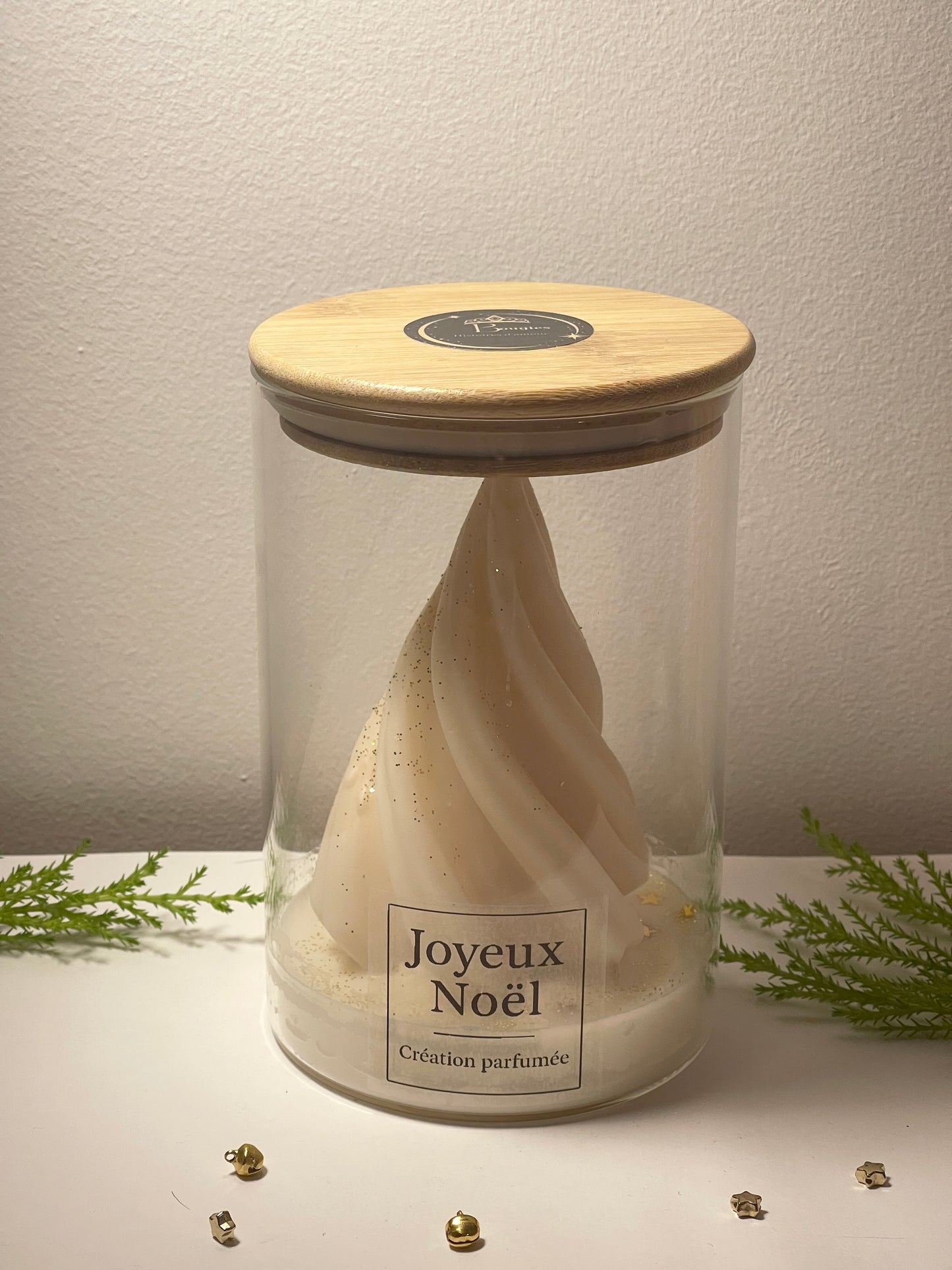 Bougie “Joyeux Noël” – Création parfumée en pot de verre