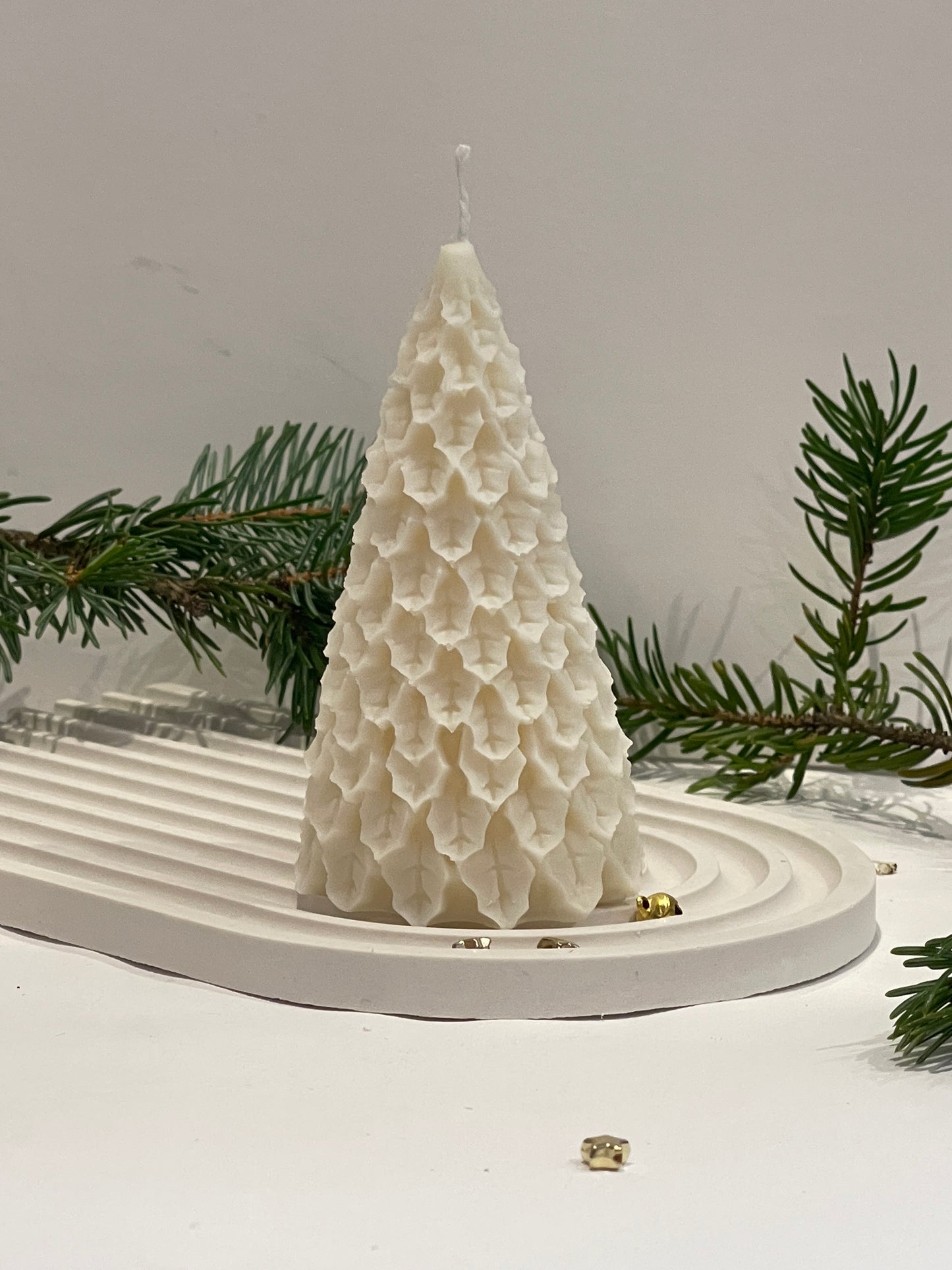 Bougie Sapin texturé – cire de colza, parfum au choix