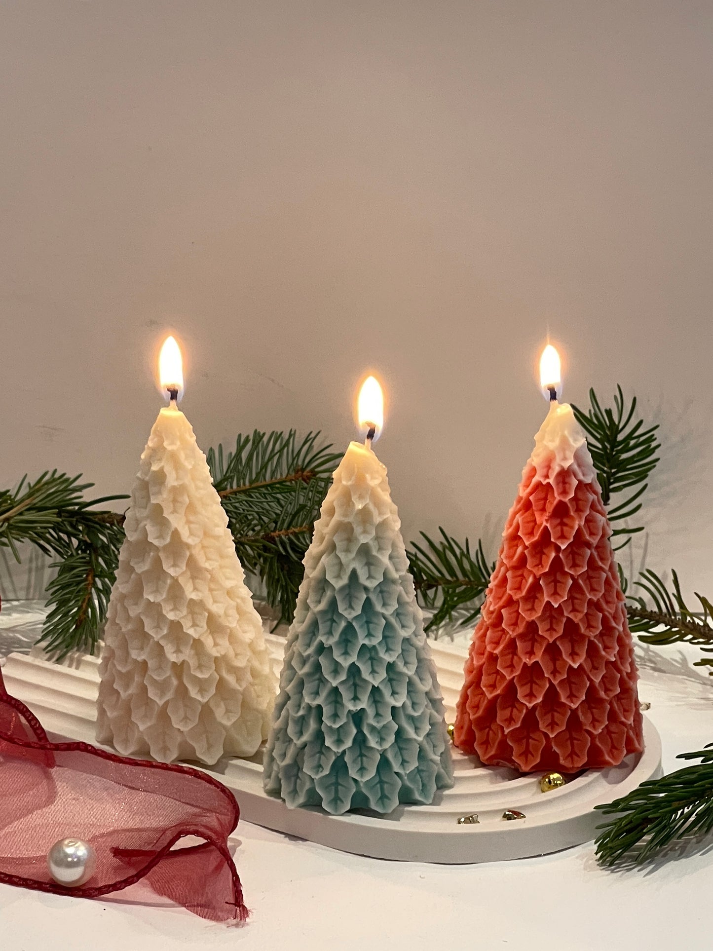 Bougie Sapin texturé – cire de colza, parfum au choix