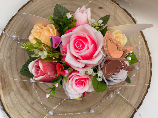 Bouquet de fleurs en savon dans boĂźte papillon â Cadeau original femme, maĂźtresse ou dĂ©co parfumĂ©e