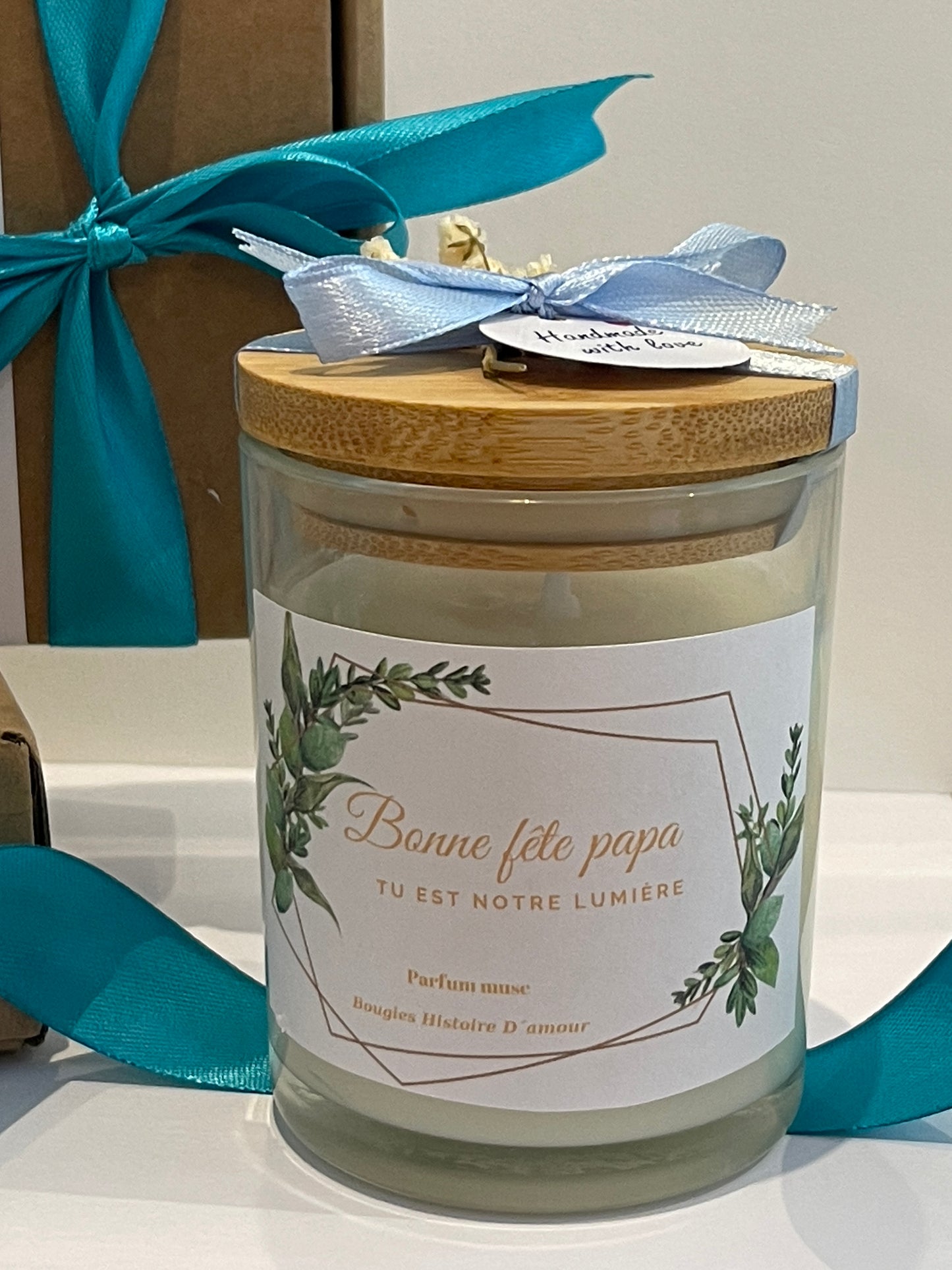 Bougie parfumée dans un verre- Bonne fête papa.