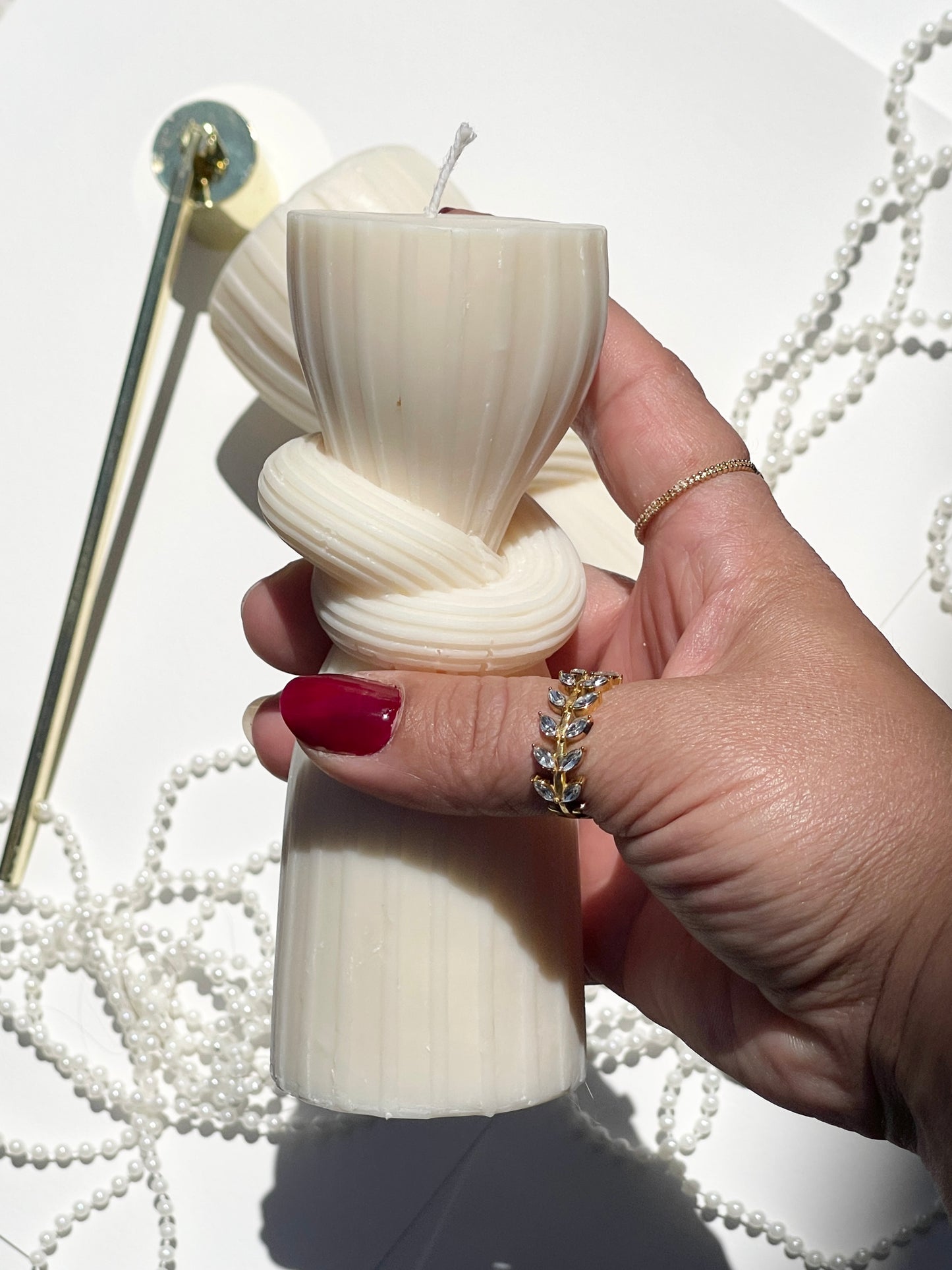 Bougie sculptée – Étreinte