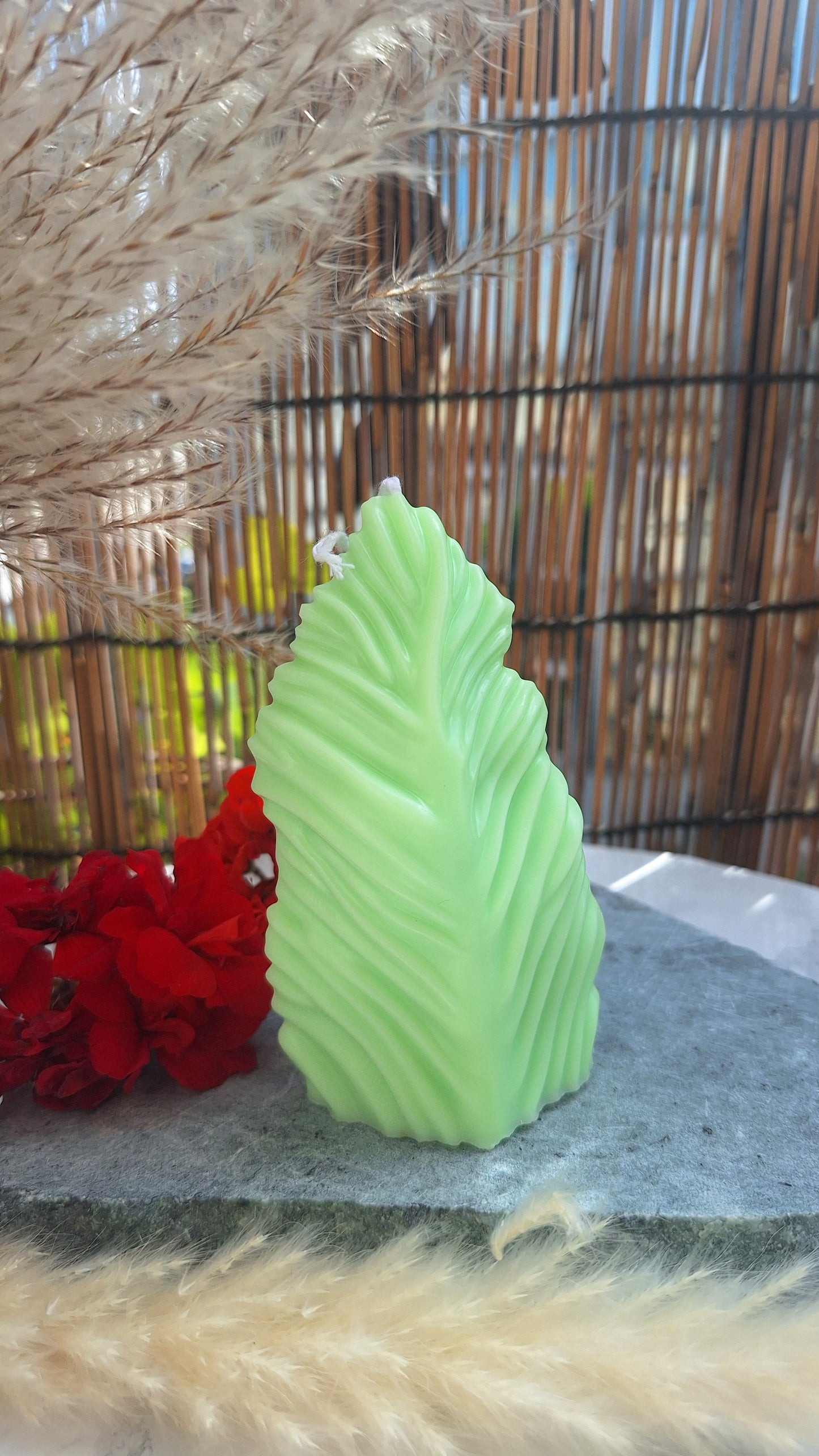 Bougie Feuille Élancée – 100g cire végétale faite main