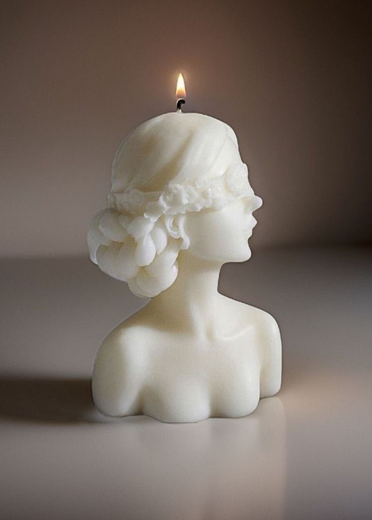 Bougie bust féminin – Ophélie (95 g)