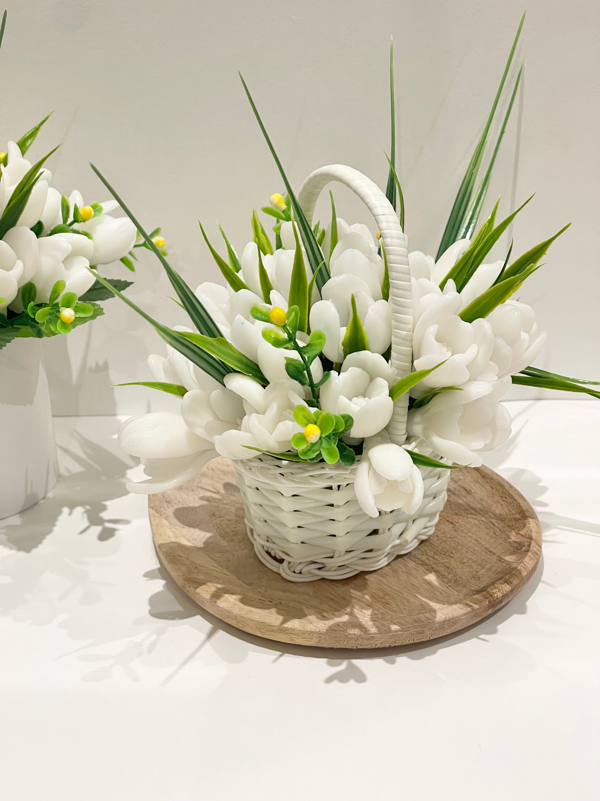 panier décoratif de perce-neige en savon fait main