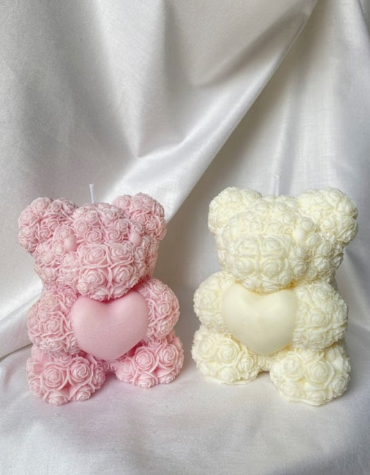 Bougie ourson en roses – Modèle Roméo – Cadeau romantique ou naissance